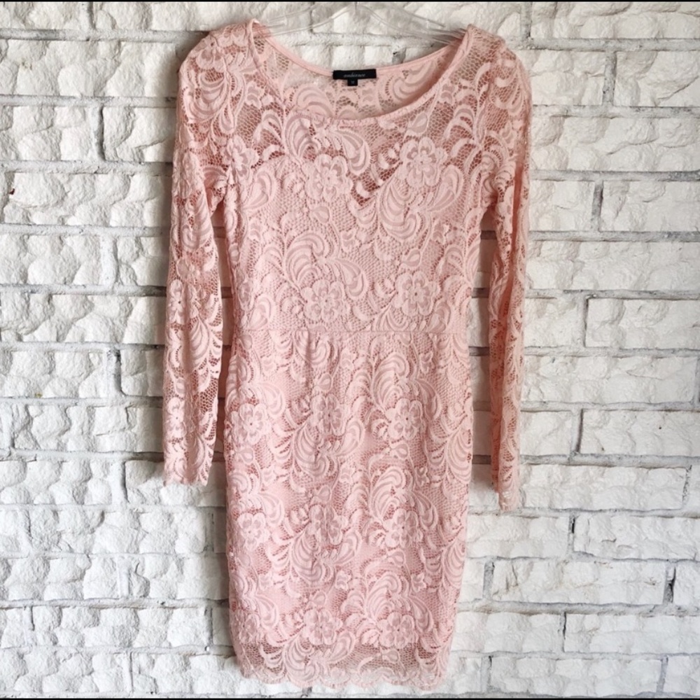 🌸Ambiance Lace Light Pink Dress- Size M🌸